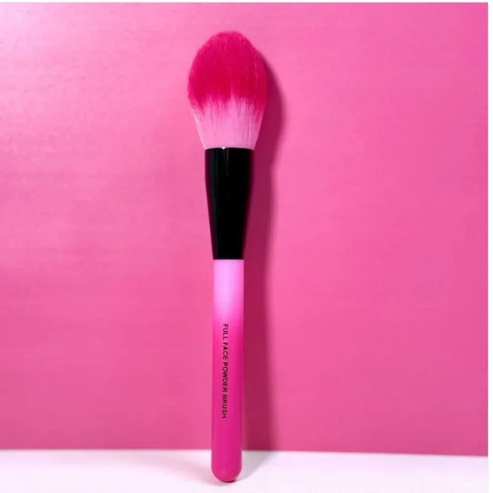 Pinky Beauty “Pretty in Pink” Brush Set – NWT